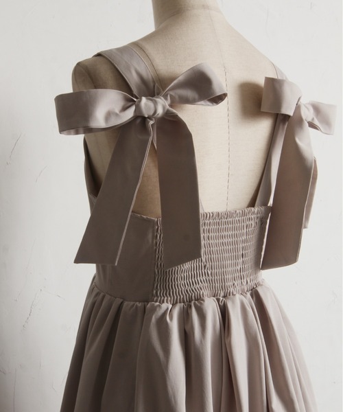 tocco closet(トッコ クローゼット)の「【ZOZO限定】ショルダーバックリボンバルーンジャンパースカート(ジャンパースカート・レディース・アイボリー/ブラック/グレイッシュベージュ・M)」の12枚目の写真