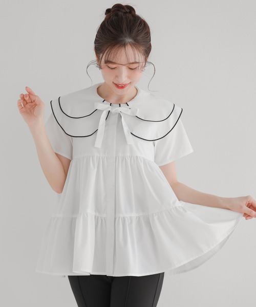 Fit more(フィットモア)の「ペタルカラーティアードブラウス(シャツ/ブラウス・レディース・パープル/ホワイト/ベビーピンク・FREE)」の2枚目の写真