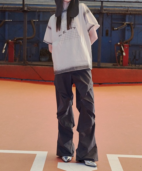VI E DIT（ヴィエディット）の「GraphicT-shirts/グラフィックTシャツ/洗える/ブリーチ加工/フェード（Tシャツ/カットソー・メンズ・アイボリー/ネイビー・1/2）」の14枚目の写真