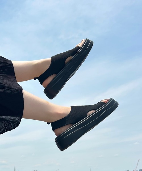 ORiental TRaffic(オリエンタルトラフィック)の「【Fit meサンダル】 サイド オープン ニット 厚底 サンダル /55207(サンダル・レディース・ブラック・S/M/L/LL)」の11枚目の写真