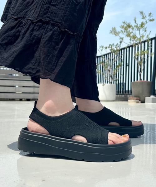 ORiental TRaffic(オリエンタルトラフィック)の「【Fit meサンダル】 サイド オープン ニット 厚底 サンダル /55207(サンダル・レディース・ブラック・S/M/L/LL)」の15枚目の写真