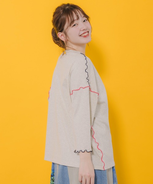ScoLar(スカラー)の「152674:配色メロウステッチ クリームソーダ柄Tシャツ(Tシャツ/カットソー・レディース・ブルー/ブラック/ピンク/オートミール・M)」の9枚目の写真
