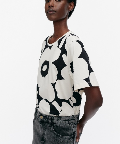 Linn　Marimekkoマリメッコ⭐Tシャツ2点おまとめ Tunnit Unikko / t-shirt（Tシャツ/カットソー）｜marimekko