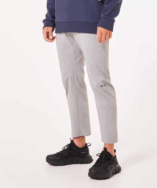 OAKLEY(オークリー)の「オークリー EN MULTI TYPE-03 TAPERED PANTS/テーパードパンツ/ストレッチ/ スポーツ・トレーニング/吸汗速乾 / MENS /メンズ / OAKLEY(その他パンツ・メンズ・ブラック系その他/グレー/ブラウン・L/M/S/XL/XS)」の2枚目の写真