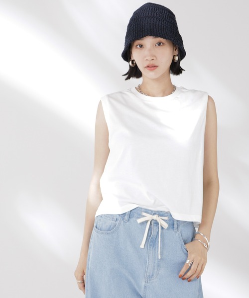 NANO universe（ナノユニバース）の「吸水速乾抗菌防臭ノースリーブトップス（Tシャツ/カットソー・レディース・ブラック/ライトグレー/ホワイト・FREE）」の2枚目の写真