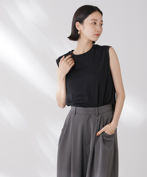 NANO universe（ナノユニバース）の「吸水速乾抗菌防臭ノースリーブトップス（Tシャツ/カットソー・レディース・ブラック/ライトグレー/ホワイト・FREE）」の20枚目の写真