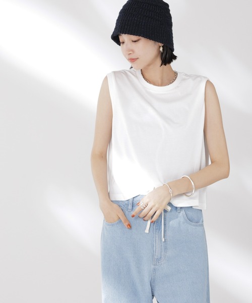 NANO universe（ナノユニバース）の「吸水速乾抗菌防臭ノースリーブトップス（Tシャツ/カットソー・レディース・ブラック/ライトグレー/ホワイト・FREE）」の10枚目の写真