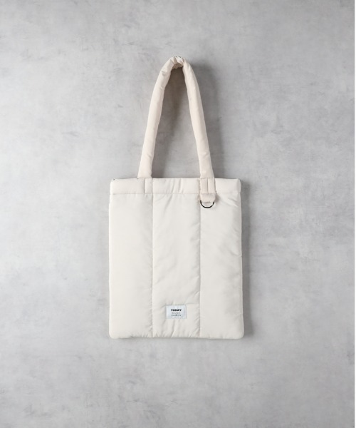 Right-on（ライトオン）の「【HONEYSUCKLE ROSE】パデッドトートバッグ（トートバッグ・レディース・ブラック/オフホワイト/ブルー・ONE SIZE）」の2枚目の写真