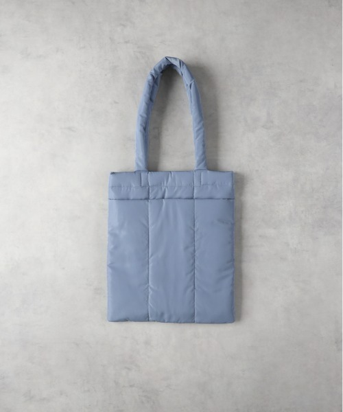 Right-on（ライトオン）の「【HONEYSUCKLE ROSE】パデッドトートバッグ（トートバッグ・レディース・ブラック/オフホワイト/ブルー・ONE SIZE）」の11枚目の写真