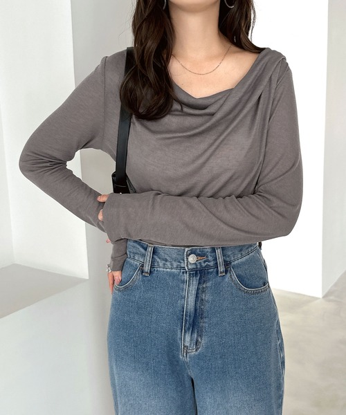 andme(アンドミー)の「ドレープネックオフショルダーシアートップス(Tシャツ/カットソー・レディース・アイボリー/ブラック/チャコールグレー・L/M)」の15枚目の写真