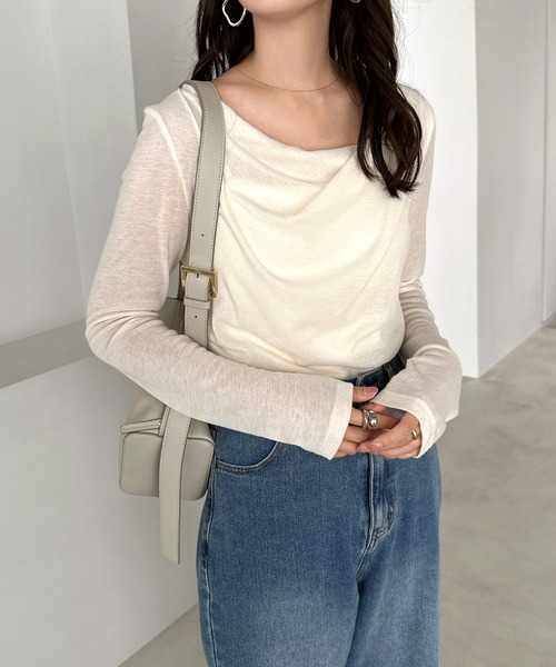 andme(アンドミー)の「ドレープネックオフショルダーシアートップス(Tシャツ/カットソー・レディース・アイボリー/ブラック/チャコールグレー・L/M)」の10枚目の写真