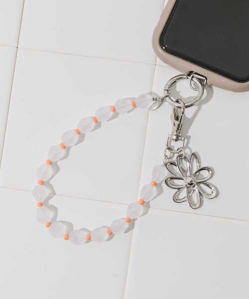 【2472】フルート 星型キーホルダーホワイト☆シェル入り グリーンビーズ付き 2472】フルート 星型キーホルダーホワイト☆シェル入り グリーン