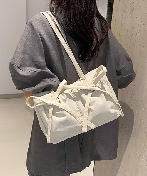 aimoha(アイモハ)の「【B.A.G.】リボンショルダーバッグ(ショルダーバッグ・レディース・ピンク/ブルー/オフホワイト/ベージュ/ブラック・FREE)」の2枚目の写真