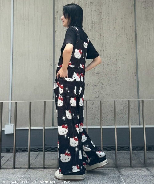 セール】【HELLO KITTY】KILA KILA VELOUR サロペット（サロペット