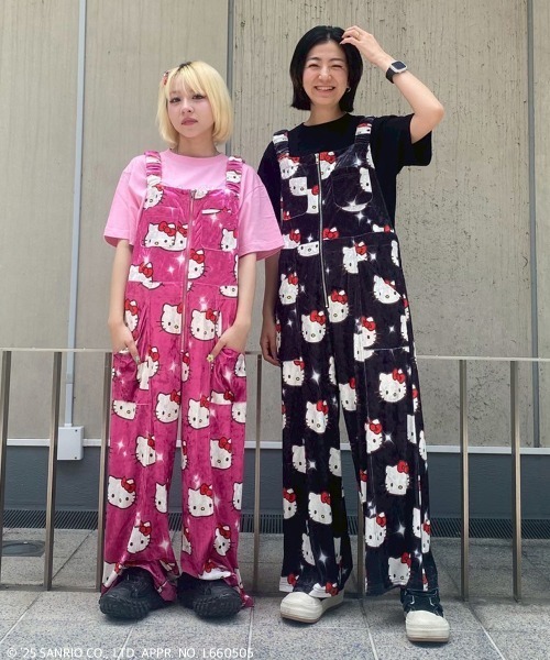 セール】【HELLO KITTY】KILA KILA VELOUR サロペット（サロペット