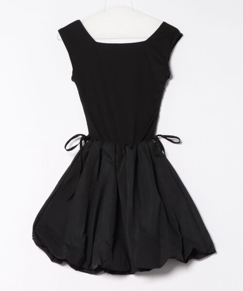 Nia(ニア)の「Nia(ニア)/バルーンシルエット ミニワンピース(ワンピース・レディース・ブラック/ホワイト・MEDIUM/SMALL)」の10枚目の写真