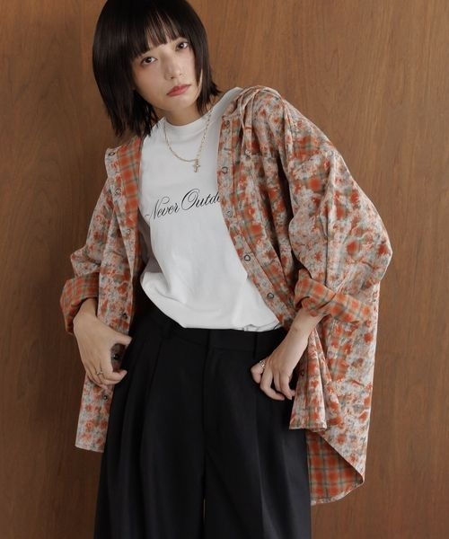 PBLIM(ページボーイリム)の「《UNISEX》オンブレフードシャツ(シャツ/ブラウス・レディース・オレンジ/ブルー/カーキ・FREE)」の3枚目の写真