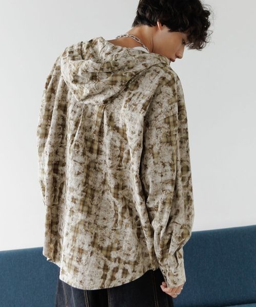 PBLIM(ページボーイリム)の「《UNISEX》オンブレフードシャツ(シャツ/ブラウス・レディース・オレンジ/ブルー/カーキ・FREE)」の12枚目の写真