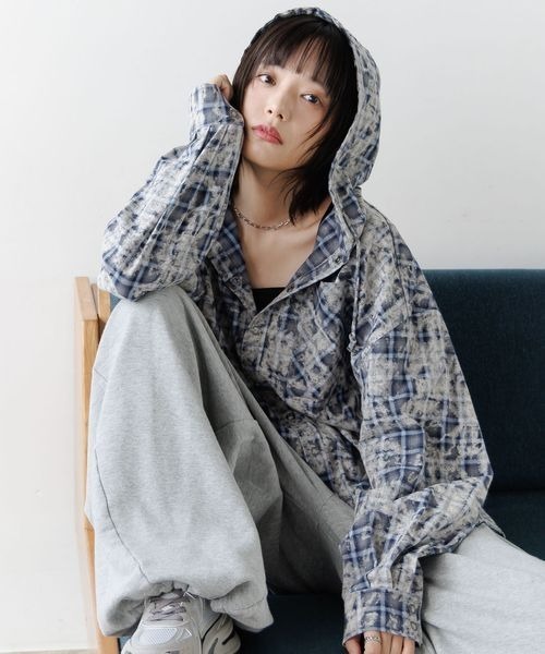 PBLIM(ページボーイリム)の「《UNISEX》オンブレフードシャツ(シャツ/ブラウス・レディース・オレンジ/ブルー/カーキ・FREE)」の16枚目の写真