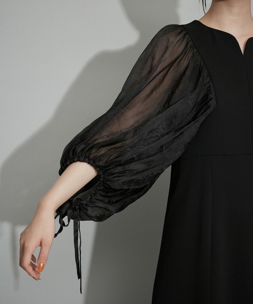 ADAM ET ROPE'（アダムエロペ）の「シアースリーブコンビドレス（ドレス・レディース・ブラック系その他2/ブラック/ブルー系その他・38/36）」の21枚目の写真