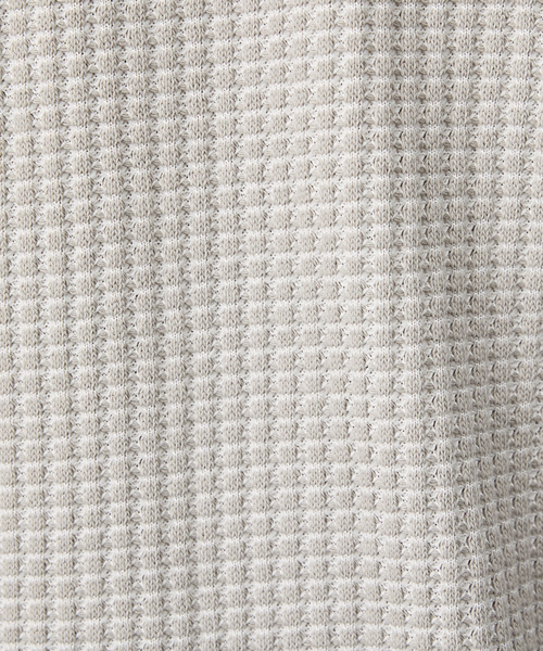 ABAHOUSE GRAY（アバハウスグレイ）の「【立体ビッグワッフル】 長袖Tシャツ（Tシャツ/カットソー・メンズ・ブラック/ホワイト/グレイッシュベージュ/グレイッシュブルー・46/48）」の13枚目の写真