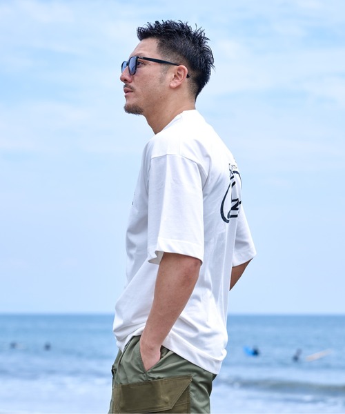 Sunny Smith(サニースミス)の「GODDESS embroidery Tee(Tシャツ/カットソー・メンズ・チャコール/オフホワイト・LARGE/MEDIUM)」の6枚目の写真