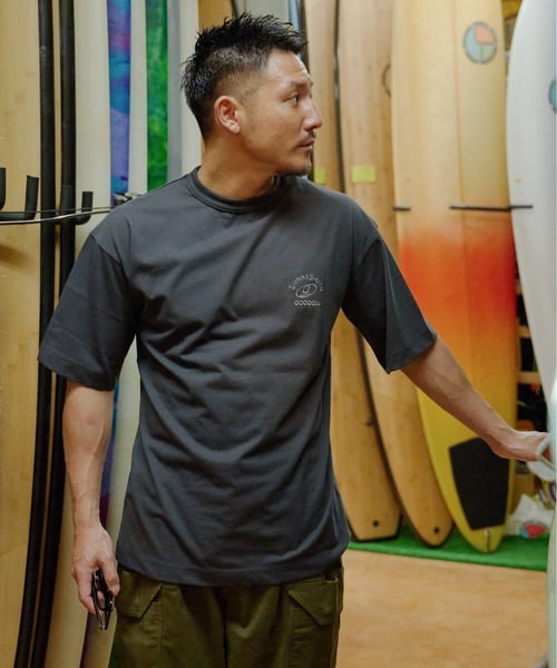 Sunny Smith(サニースミス)の「GODDESS embroidery Tee(Tシャツ/カットソー・メンズ・チャコール/オフホワイト・LARGE/MEDIUM)」の18枚目の写真