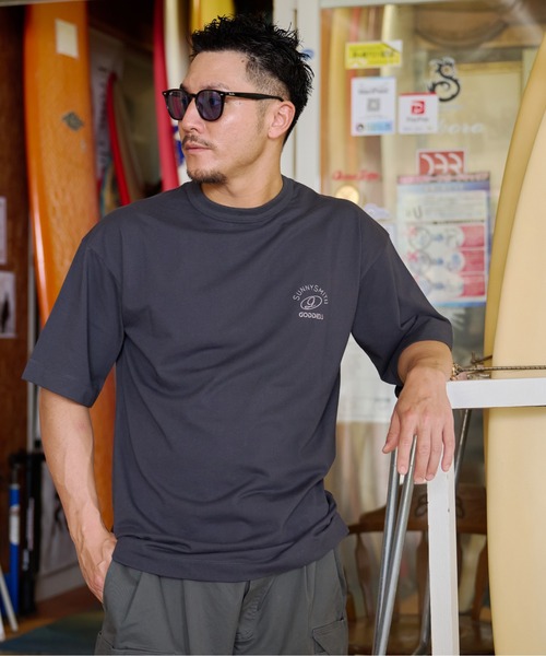 Sunny Smith(サニースミス)の「GODDESS embroidery Tee(Tシャツ/カットソー・メンズ・チャコール/オフホワイト・LARGE/MEDIUM)」の22枚目の写真