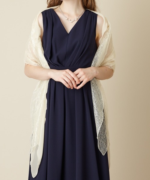 AIMER(エメ)の「ラメレース×シフォンストール(ストール/ショール・レディース・アイボリー/ブラック/ピンク/ベージュ/シルバー/ライトグレー・フリ-)」の4枚目の写真