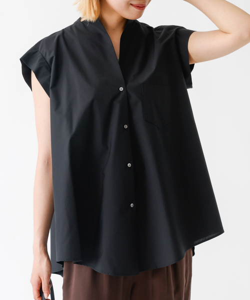 DESIGNWORKS(デザインワークス)の「コットンノースリーブシャツ(シャツ/ブラウス・レディース・ブラック系その他/ブラック/ホワイト・フリー)」の2枚目の写真