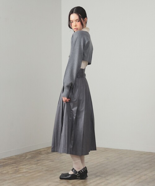 Ray BEAMS(レイビームス)の「クロップド クルーネック カーディガン(カーディガン/ボレロ・レディース・ダークブラウン/シルバー・ONE SIZE)」の9枚目の写真