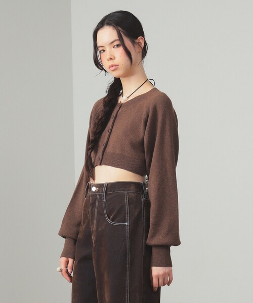 Ray BEAMS(レイビームス)の「クロップド クルーネック カーディガン(カーディガン/ボレロ・レディース・ダークブラウン/シルバー・ONE SIZE)」の15枚目の写真