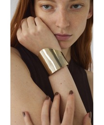 RIM.ARK(A[N)Smooth curved cuffs bangle X[XJ[uhJtXoO(oO/Xgoh)