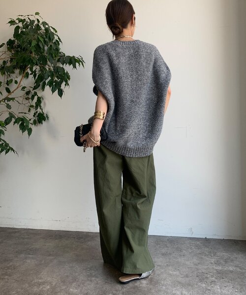 DouDou（ドゥドゥ）の「【新色追加/WEB限定】 ダブルジップ変形ベスト（カーディガン/ボレロ・レディース・ブラック/アイボリー/グレー/ブラウン・FREE）」の20枚目の写真