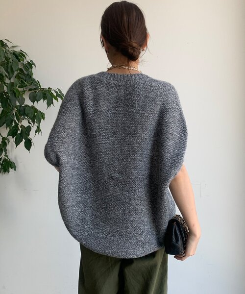 グレー ジッパー付き ベスト　カーディガンにもなるし、ベストにも変身できます。 WEB限定】 ダブルジップ変形ベスト（カーディガン/ボレロ