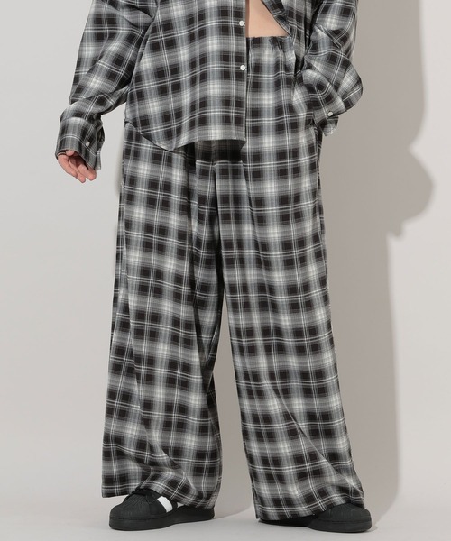 GEORGE'S（ジョージズ）の「オンブレチェックパンツ（その他パンツ・レディース・ブラック/ブルー/ブラウン・SMALL/MEDIUM）」の11枚目の写真