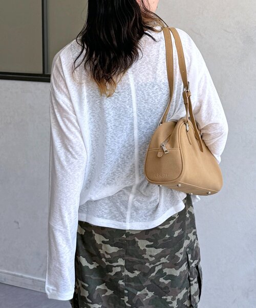 CPCM(シーピーシーエム)の「スラブシアーロンT(Tシャツ/カットソー・レディース・ブルー系その他/ブラック/ホワイト系その他/ベージュ系その他/レッド系その他/オフホワイト・MEDIUM/LARGE)」の15枚目の写真