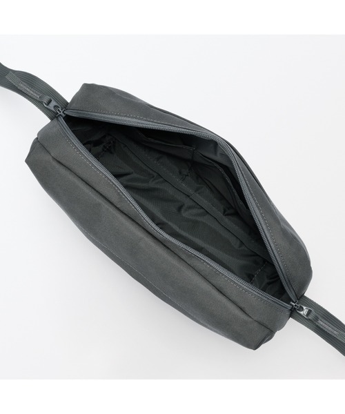 無印良品（ムジルシリョウヒン）の「背面ポケット付き　撥水ショルダーバッグ（ショルダーバッグ・レディース・ダークブラウン系/ラベンダー/チャコールグレー/ライトベージュ/ブラック/ネイビー系・FREE）」の20枚目の写真
