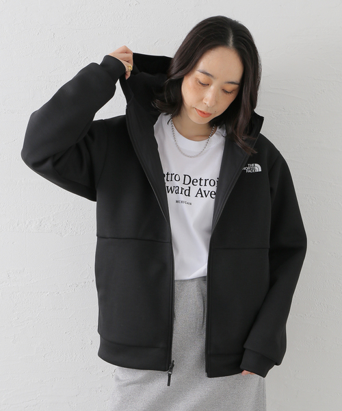 THE NORTH FACE(ザノースフェイス)の「THE NORTH FACE / ザ ノースフェイス Reversible Tech Air Hoodie(パーカー・メンズ・ブラック/チャコールグレー・MEDIUM/X-LARGE/LARGE)」の18枚目の写真