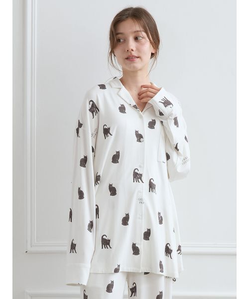 ジェラートピケ　パジャマ　ベージュ　ストーン柄　ドット柄　スリット　ウエストゴム ジェラートピケ パジャマ ベージュ ストーン柄 ドット柄 スリット