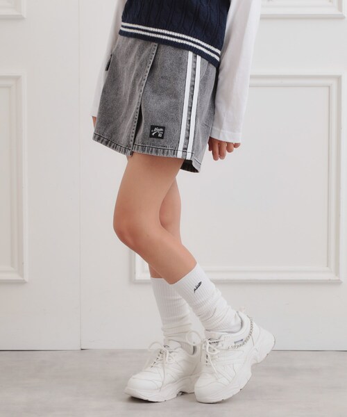 PINK-latte（ピンクラテ）の「ラップサイドラインスカパン（スカート・キッズ・ブラック系3/ブルー系その他5/カーキ系3/ブラック・13/14/15 /16）」の14枚目の写真