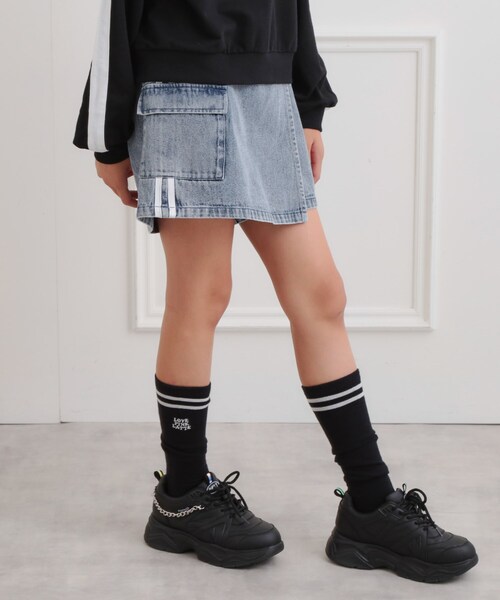 PINK-latte（ピンクラテ）の「ラップサイドラインスカパン（スカート・キッズ・ブラック系3/ブルー系その他5/カーキ系3/ブラック・13/14/15 /16）」の18枚目の写真