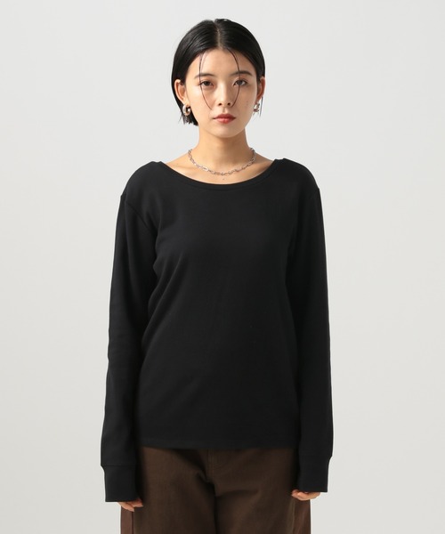 BAYFLOW（ベイフロー）の「[前後VとUネックで着られる]2WAYストレッチスムースロンT（Tシャツ/カットソー・レディース・オフホワイト/グレー/ブラック/ベージュ・SMALL/MEDIUM/LARGE）」の15枚目の写真