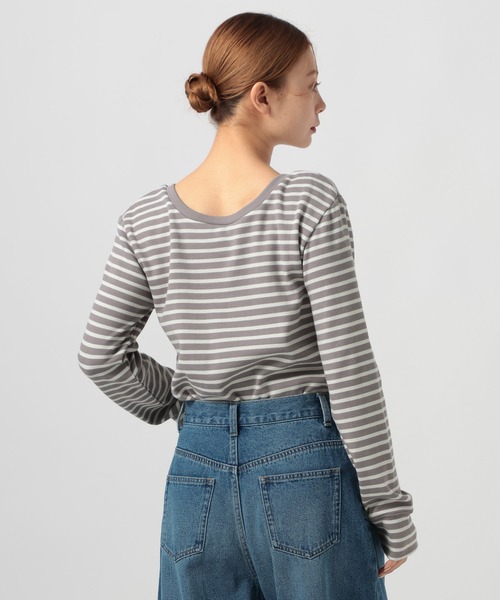 BAYFLOW（ベイフロー）の「[前後VとUネックで着られる]2WAYストレッチスムースロンT（Tシャツ/カットソー・レディース・オフホワイト/グレー/ブラック/ベージュ・SMALL/MEDIUM/LARGE）」の18枚目の写真