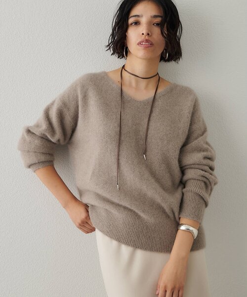 フォックスウール Vネックプルオーバー（ニット/セーター）｜Whim