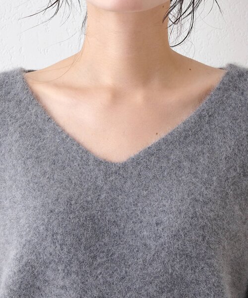 Whim Gazette（ウィムガゼット）の「フォックスウール Vネックプルオーバー（ニット/セーター・レディース・グレー/モカ/ミント/オフホワイト/ベビーピンク/ネイビー/ブラック・FREE）」の19枚目の写真