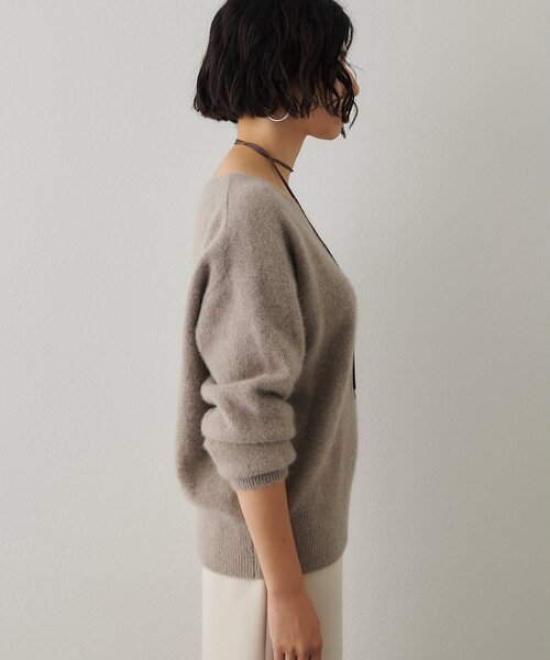 23AW❣️定価24200円 ウィムガゼット フォックスウールVネックプルオーバー Whim Gazette(ウィム ガゼット)のフォックスウール Vネックプル