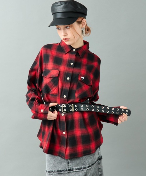 ANAP（アナップ）の「オンブレ チェック 刺繍 オーバーサイズ シャツ（シャツ/ブラウス・レディース・レッド/ブラック・F）」の7枚目の写真
