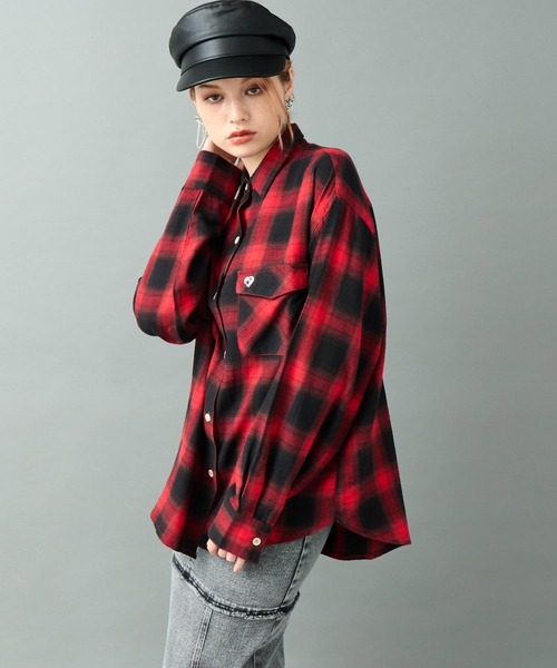 ANAP（アナップ）の「オンブレ チェック 刺繍 オーバーサイズ シャツ（シャツ/ブラウス・レディース・レッド/ブラック・F）」の8枚目の写真