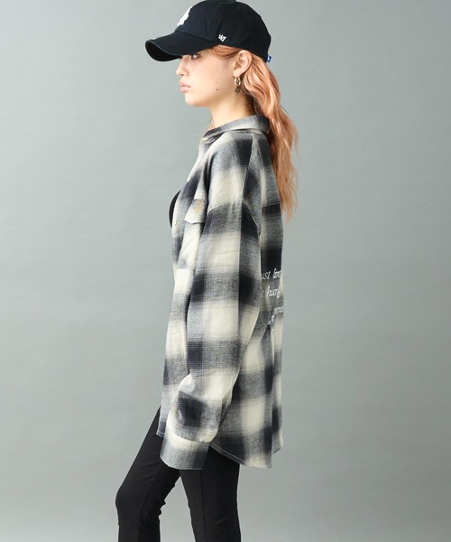 ANAP（アナップ）の「オンブレ チェック 刺繍 オーバーサイズ シャツ（シャツ/ブラウス・レディース・レッド/ブラック・F）」の12枚目の写真